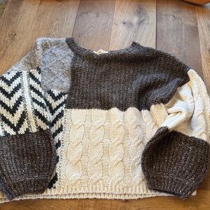 Blu Pepper Neutral Colorblock Cable & Chevron Knit Sweater in Cream & Brown